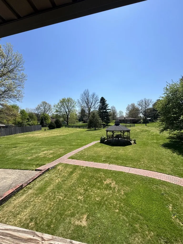 4027 Whitemark Court Lexington KY 40516
