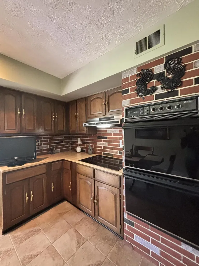 4027 Whitemark Court Lexington KY 40516