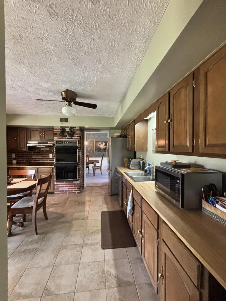 4027 Whitemark Court Lexington KY 40516