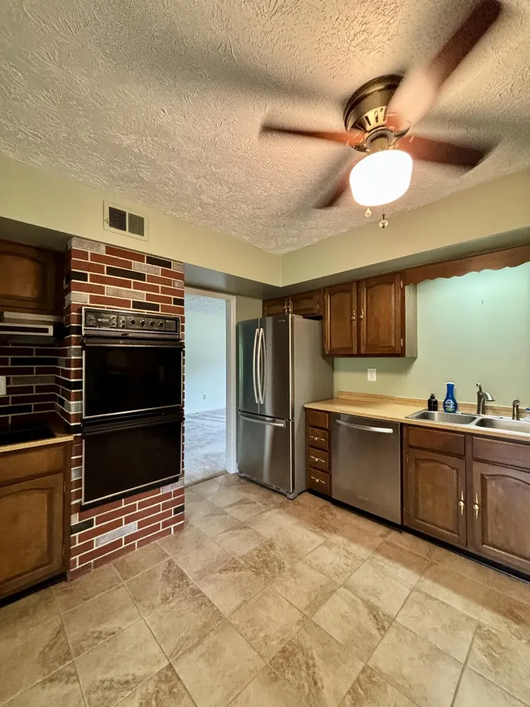4027 Whitemark Court Lexington KY 40516