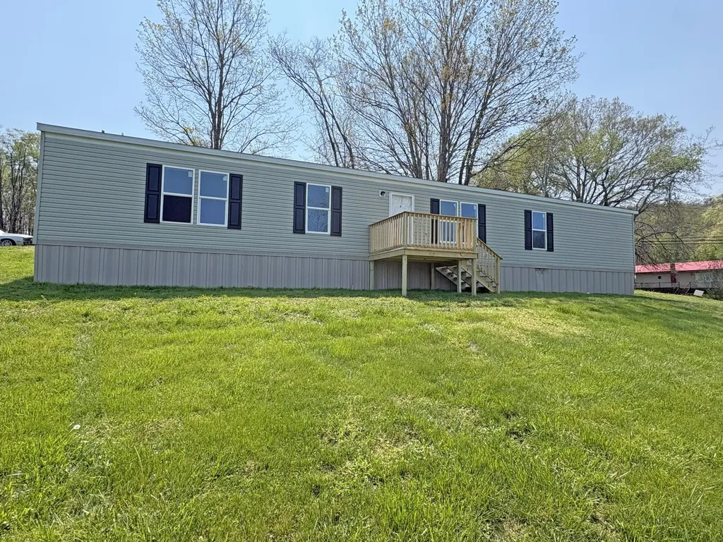 22 Cowbell Avenue Williamsburg KY 40769