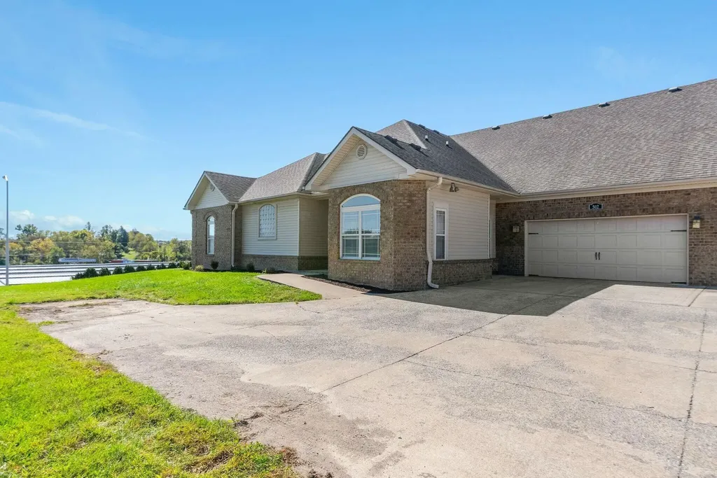 502 Regency Circle Richmond KY 40475