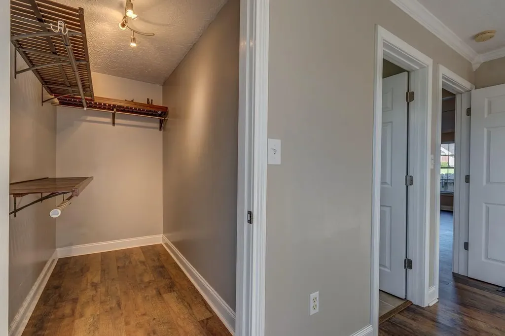 100 Santa Monica Drive Georgetown KY 40324