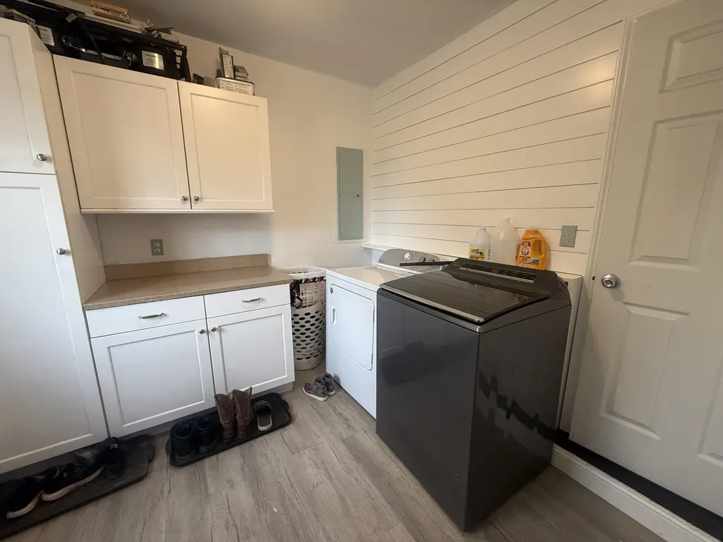 3493 Cartersville Road Paint Lick KY 40461