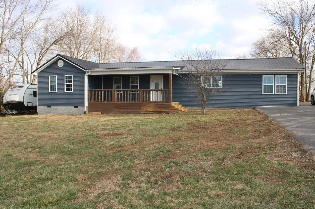3493 Cartersville Road Paint Lick KY 40461