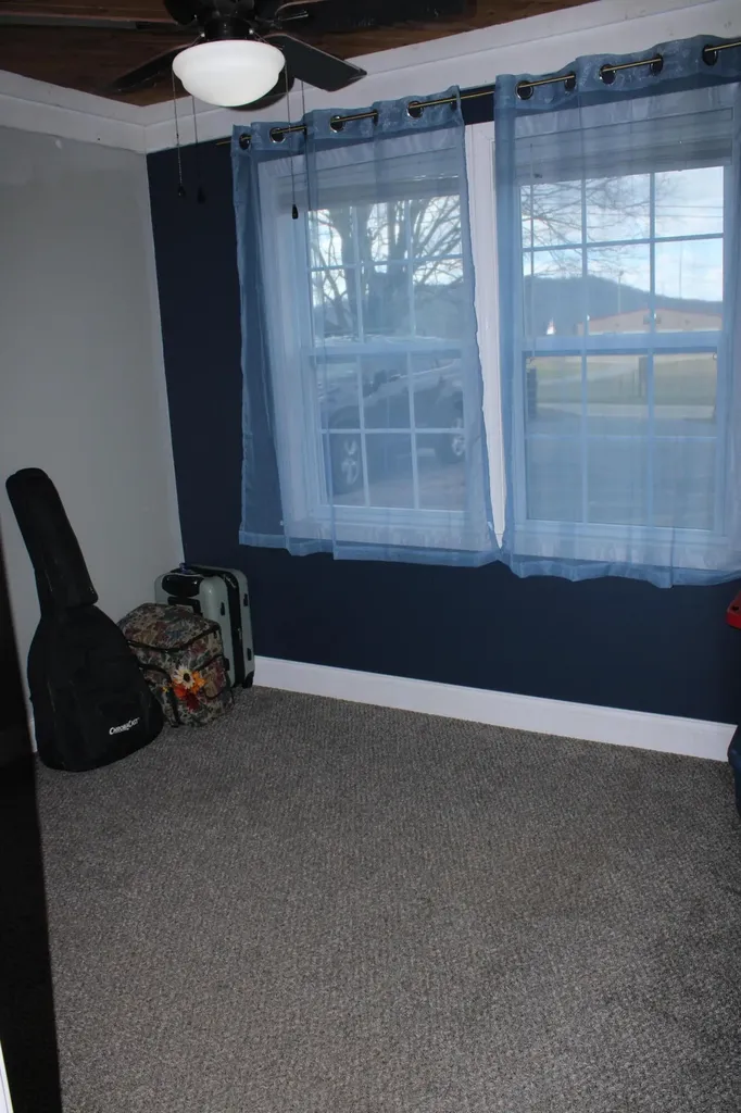 3493 Cartersville Road Paint Lick KY 40461