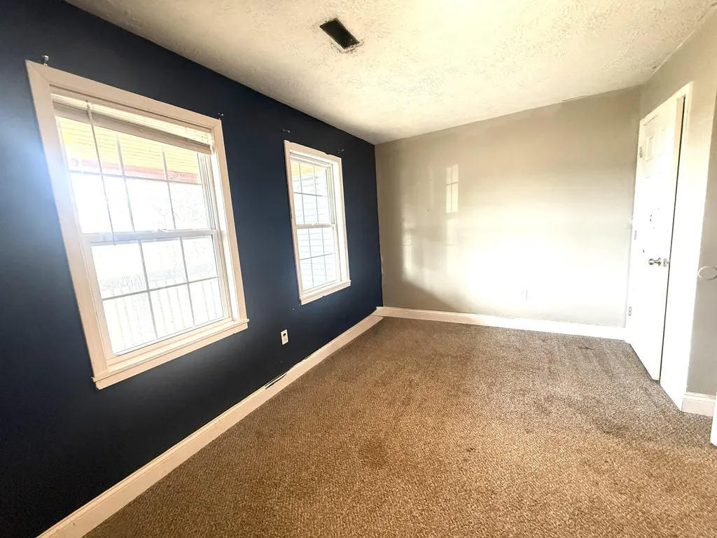 3493 Cartersville Road Paint Lick KY 40461