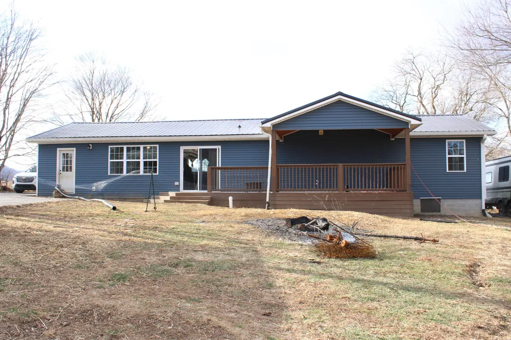 3493 Cartersville Road Paint Lick KY 40461