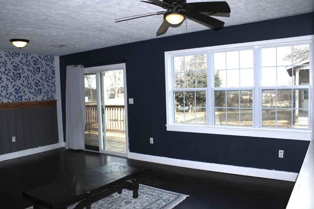 3493 Cartersville Road Paint Lick KY 40461
