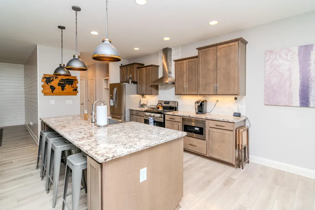 3683 Bay Springs Park Lexington KY 40509
