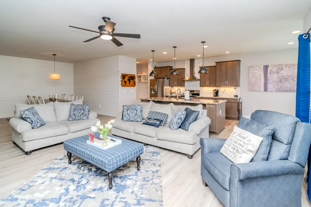 3683 Bay Springs Park Lexington KY 40509