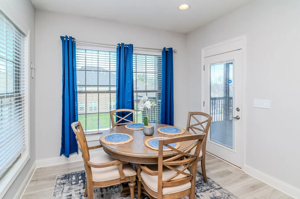3683 Bay Springs Park Lexington KY 40509