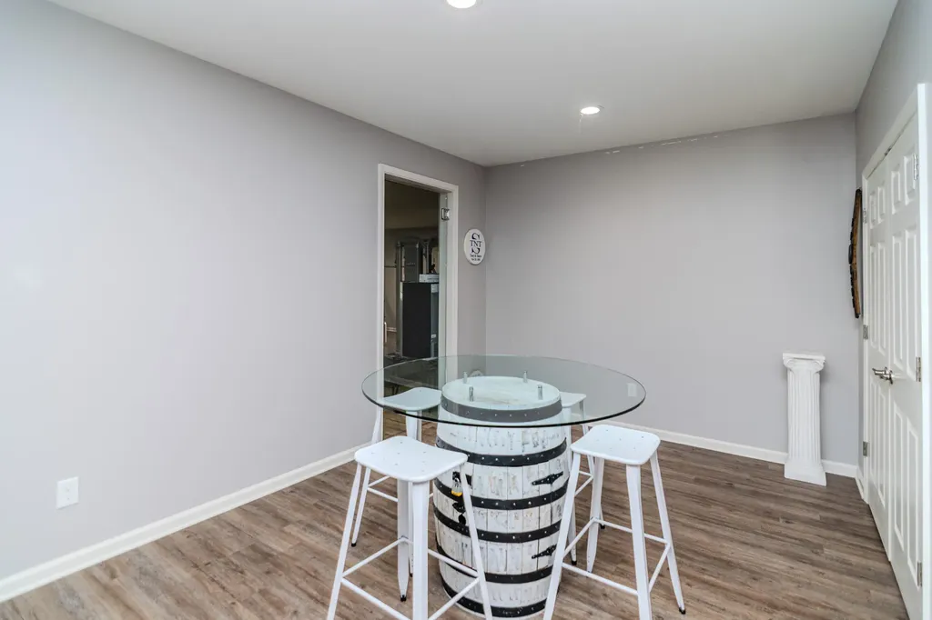 3683 Bay Springs Park Lexington KY 40509
