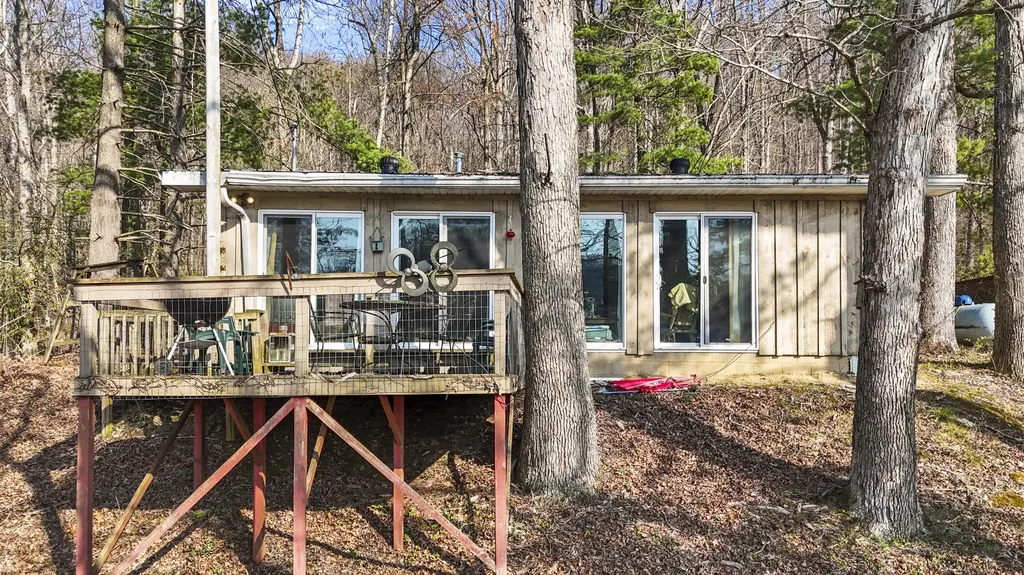 1810 Calk Lake Road Jeffersonville KY 40337