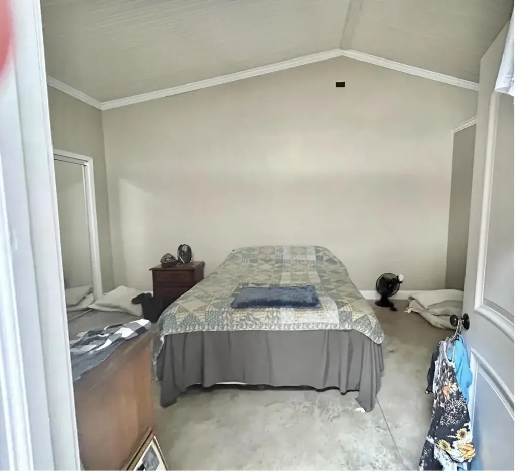 1538 May Hollow Road Tollesboro KY 41189