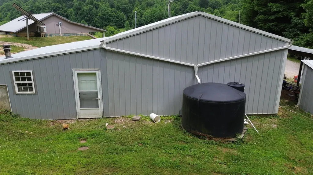 1538 May Hollow Road Tollesboro KY 41189