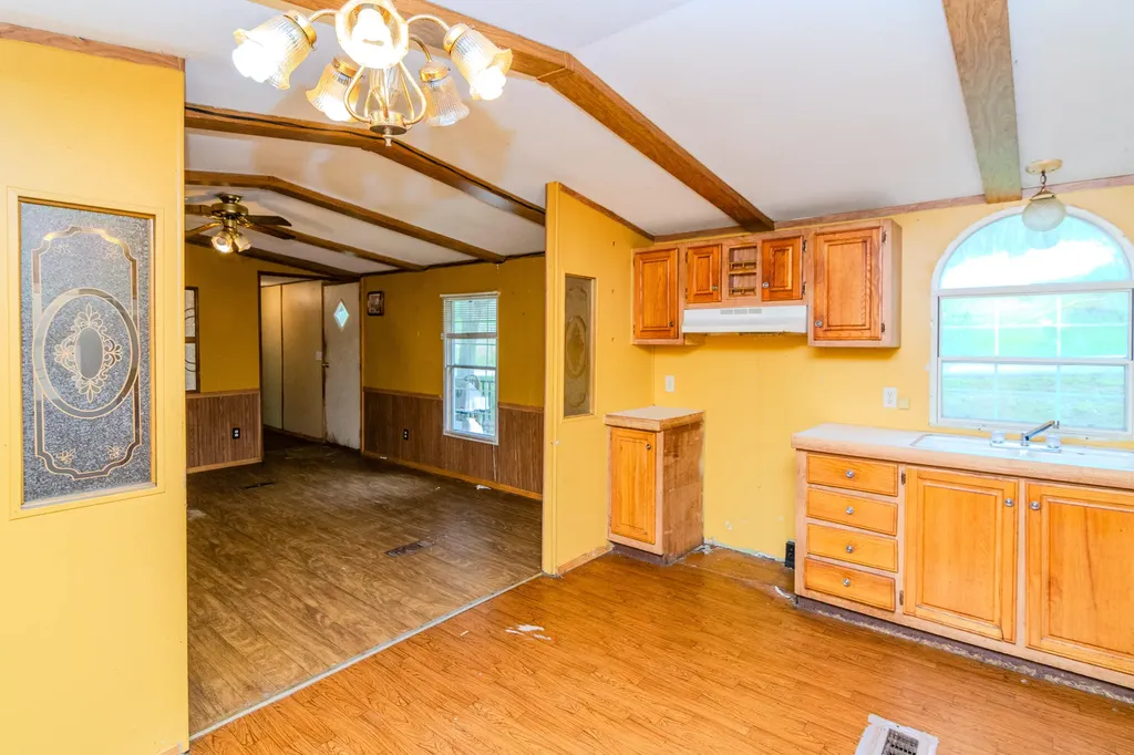 1207 Logan Road Springfield KY 40069