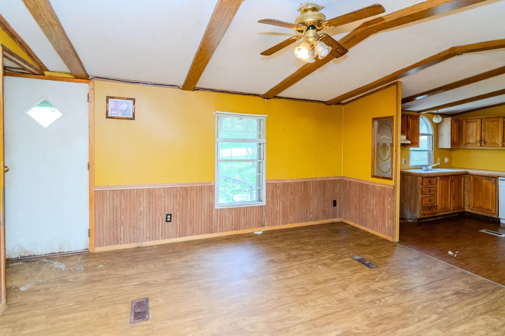 1207 Logan Road Springfield KY 40069