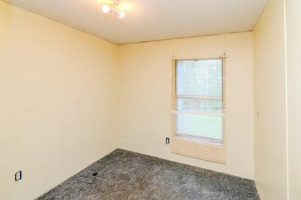1207 Logan Road Springfield KY 40069