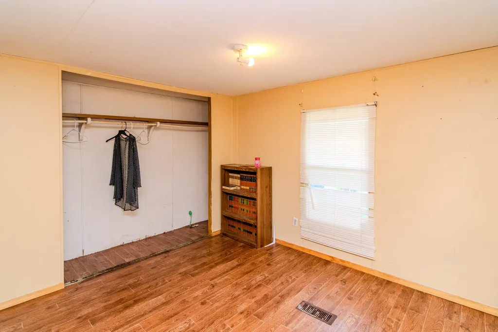 1207 Logan Road Springfield KY 40069