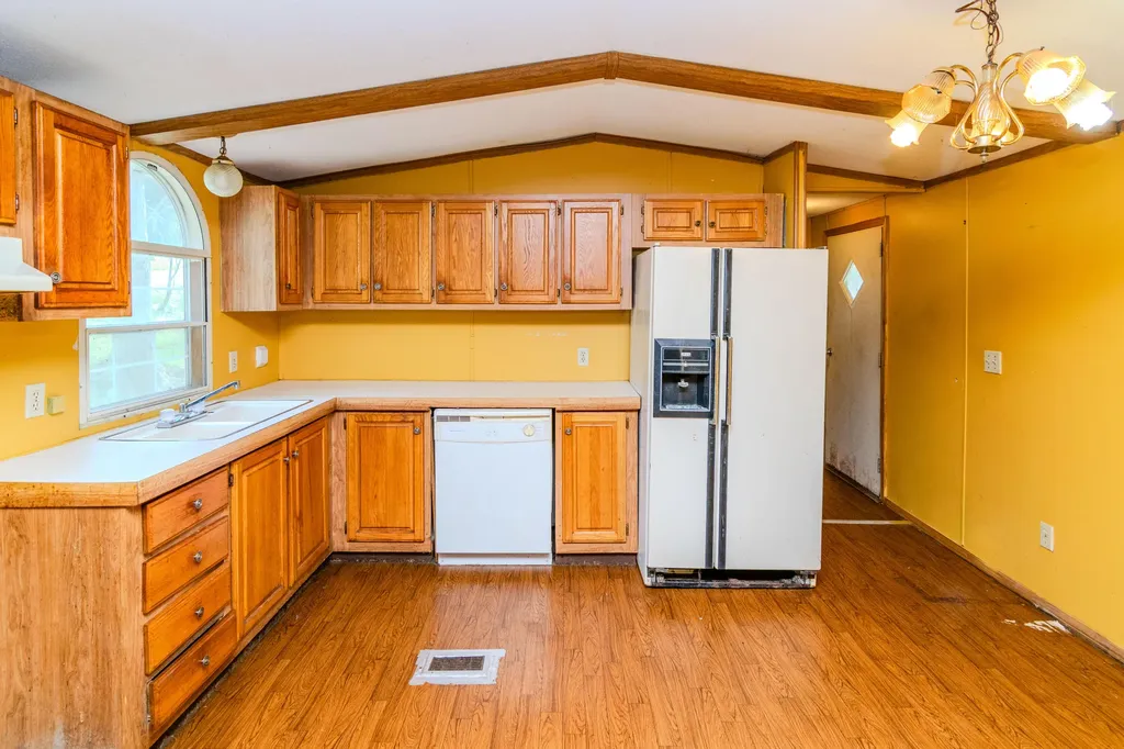 1207 Logan Road Springfield KY 40069