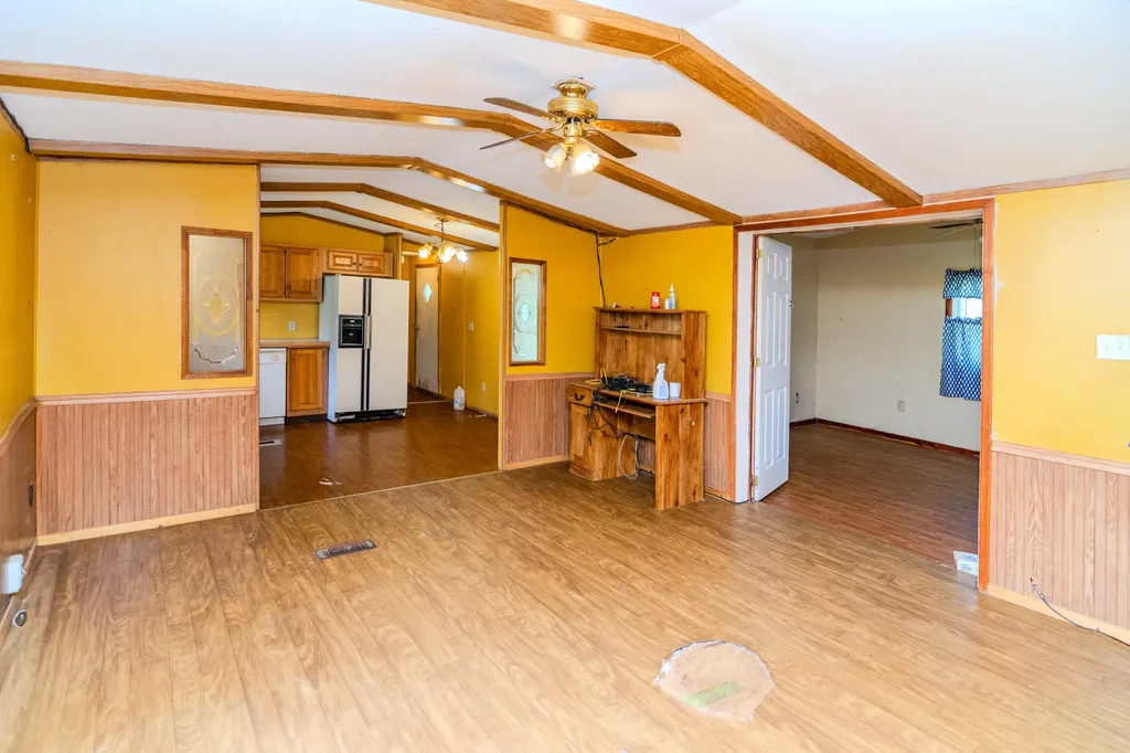 1207 Logan Road Springfield KY 40069
