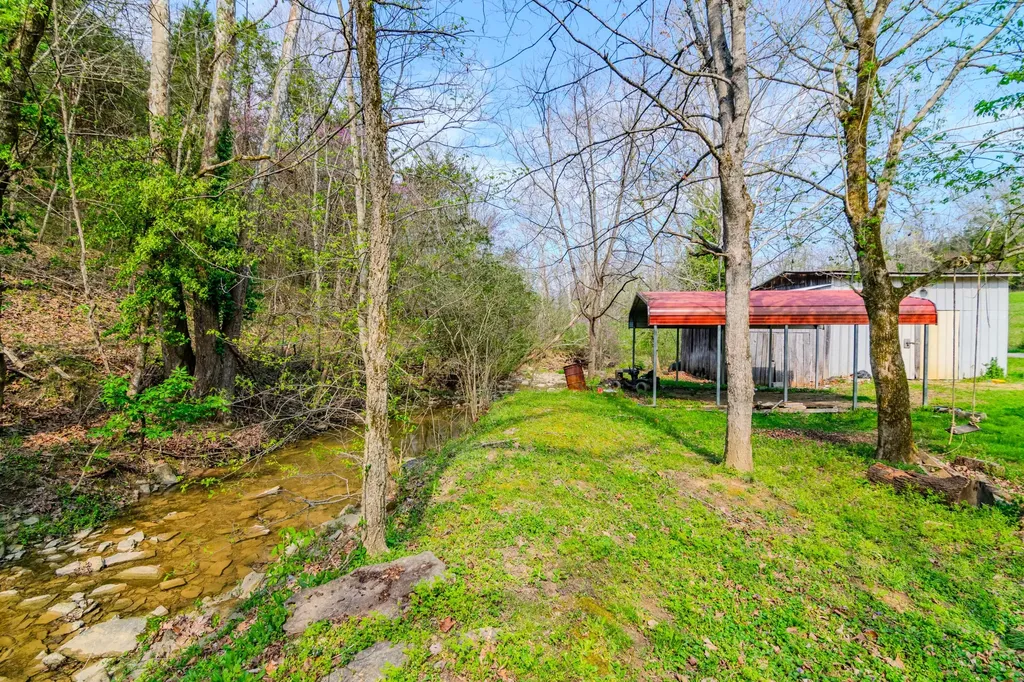 1207 Logan Road Springfield KY 40069