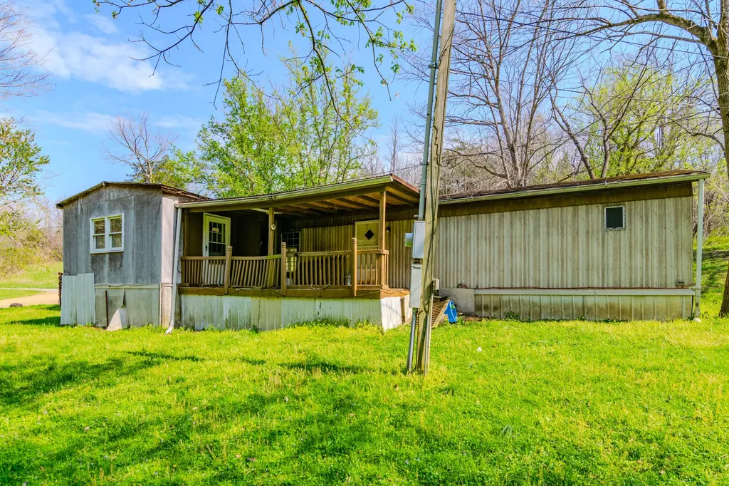 1207 Logan Road Springfield KY 40069