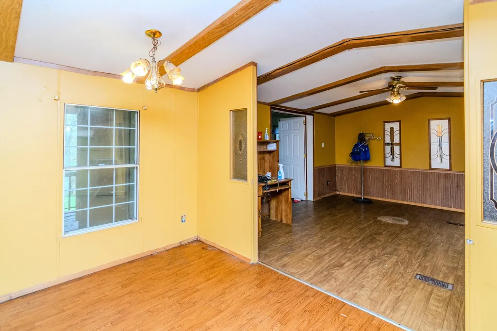1207 Logan Road Springfield KY 40069