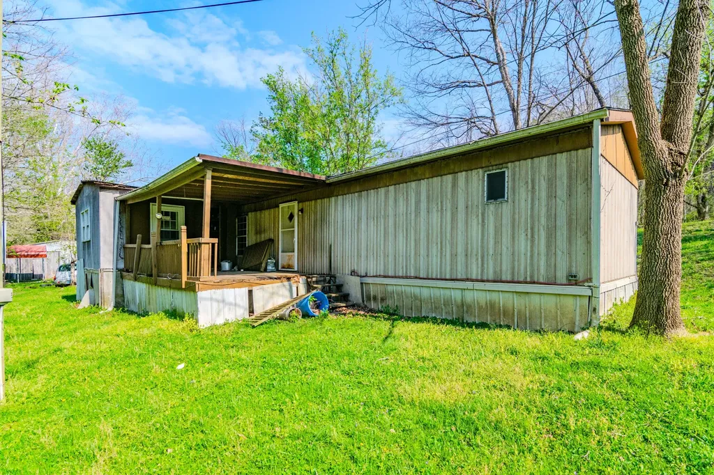1207 Logan Road Springfield KY 40069