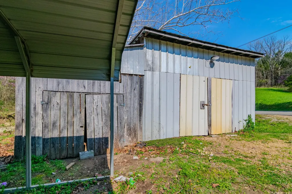 1207 Logan Road Springfield KY 40069