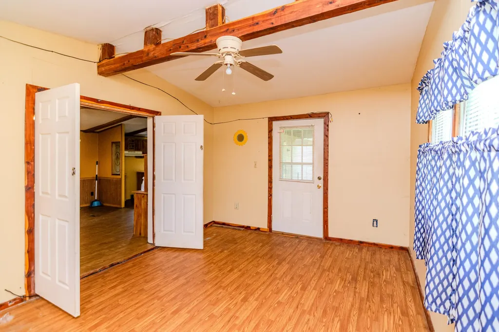 1207 Logan Road Springfield KY 40069