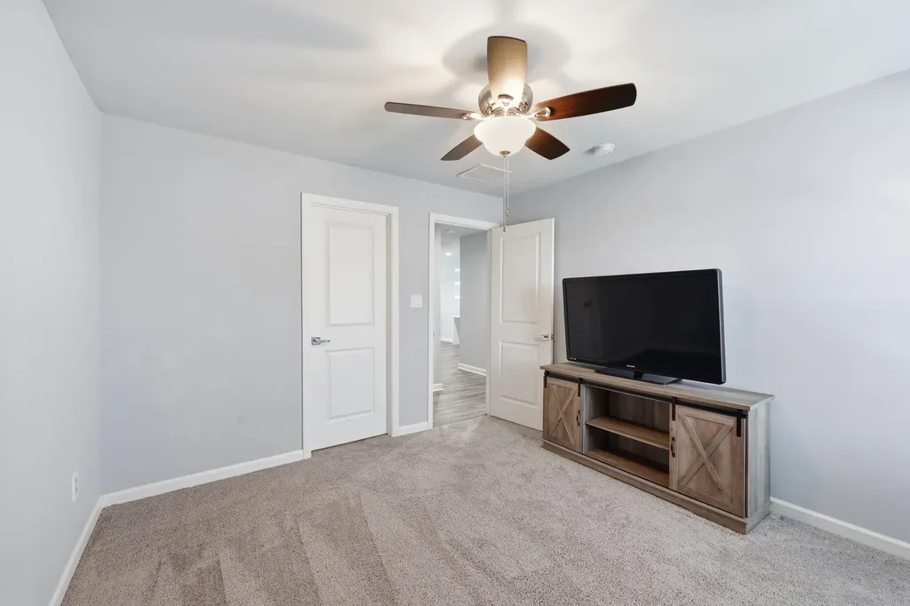 113 Golden Burley Avenue Nicholasville KY 40356