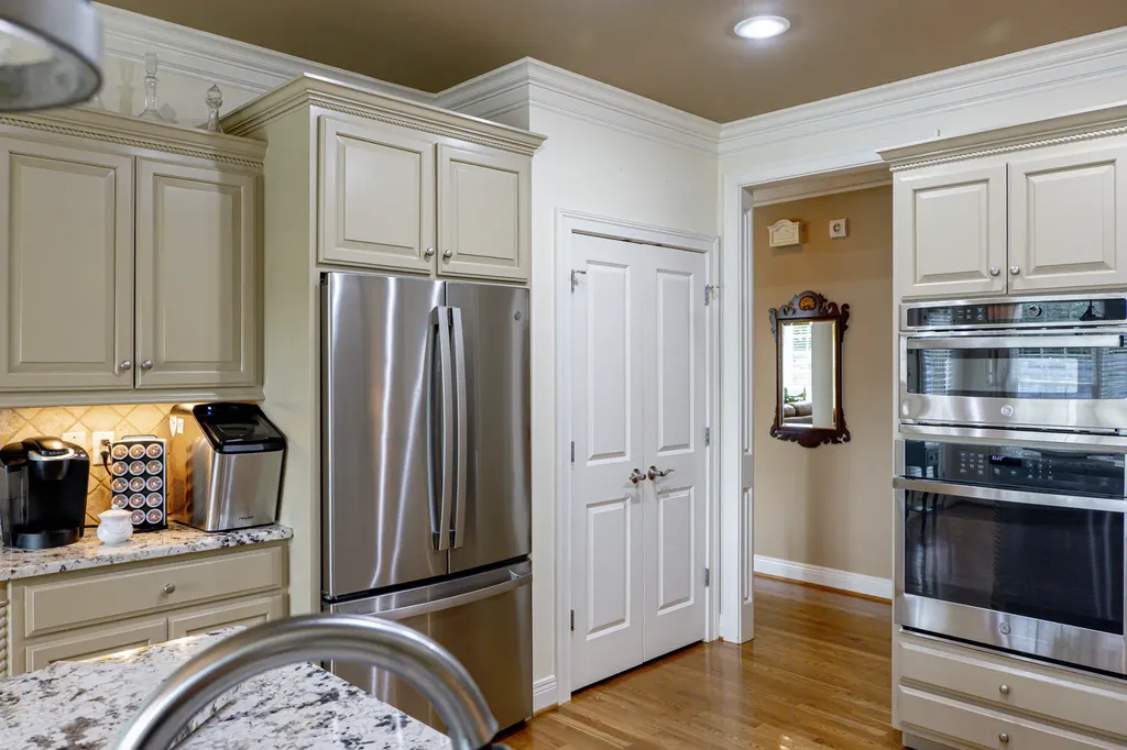 3305 Blackford Pass Lexington KY 40509