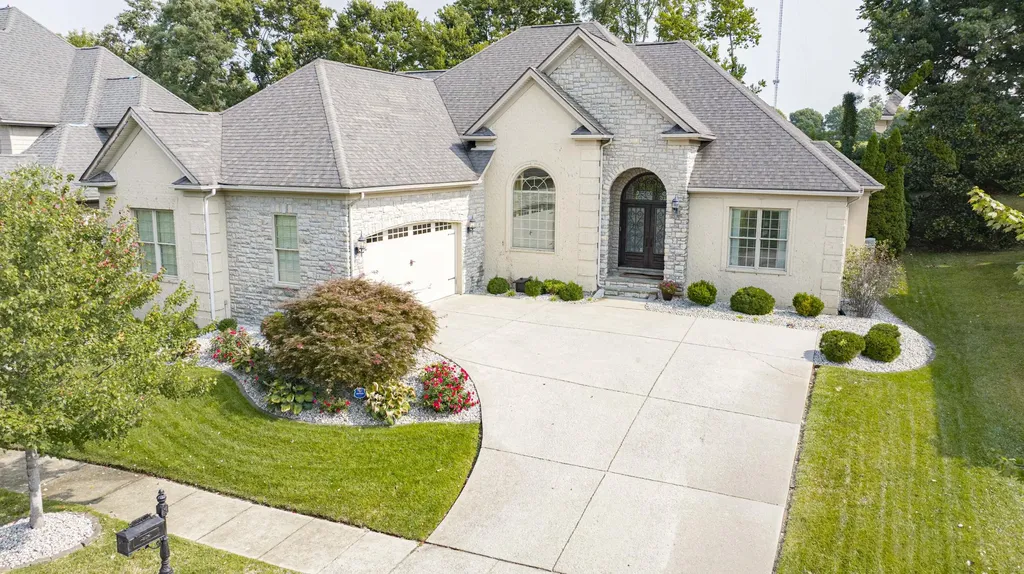 3305 Blackford Pass Lexington KY 40509