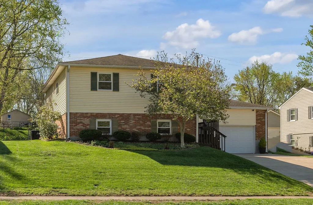 3426 Clays Mill Road Lexington KY 40503