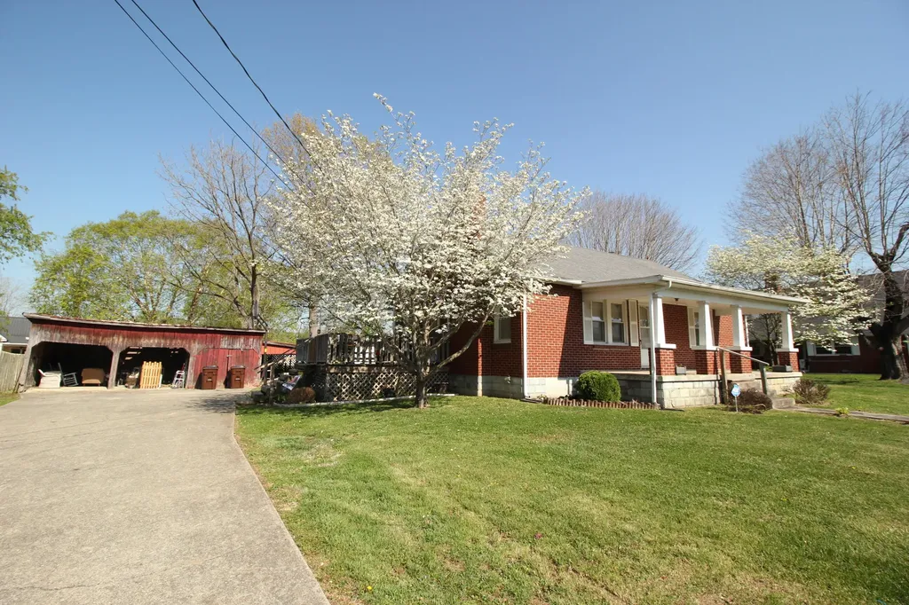 43 Foster Street Liberty KY 42539