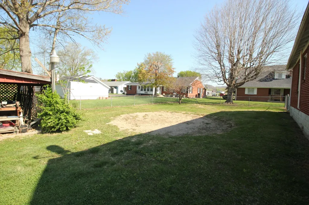 43 Foster Street Liberty KY 42539