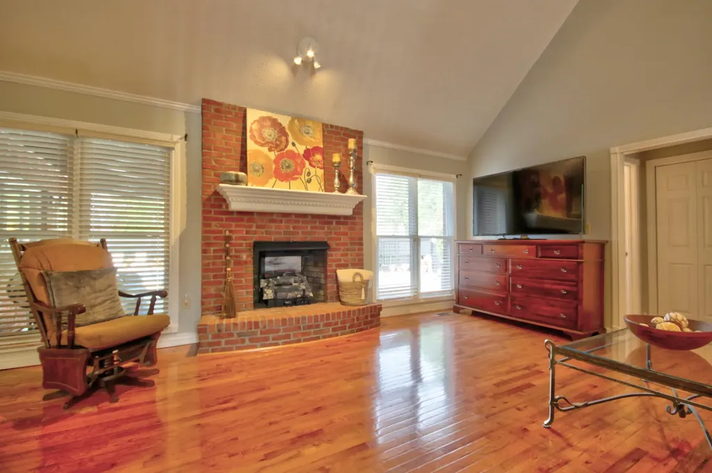 3734 Oak Hill Road Somerset KY 42503