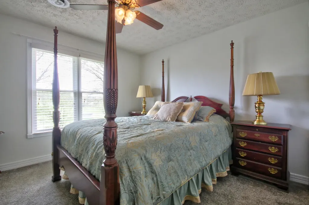 3734 Oak Hill Road Somerset KY 42503