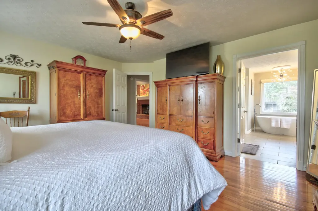 3734 Oak Hill Road Somerset KY 42503