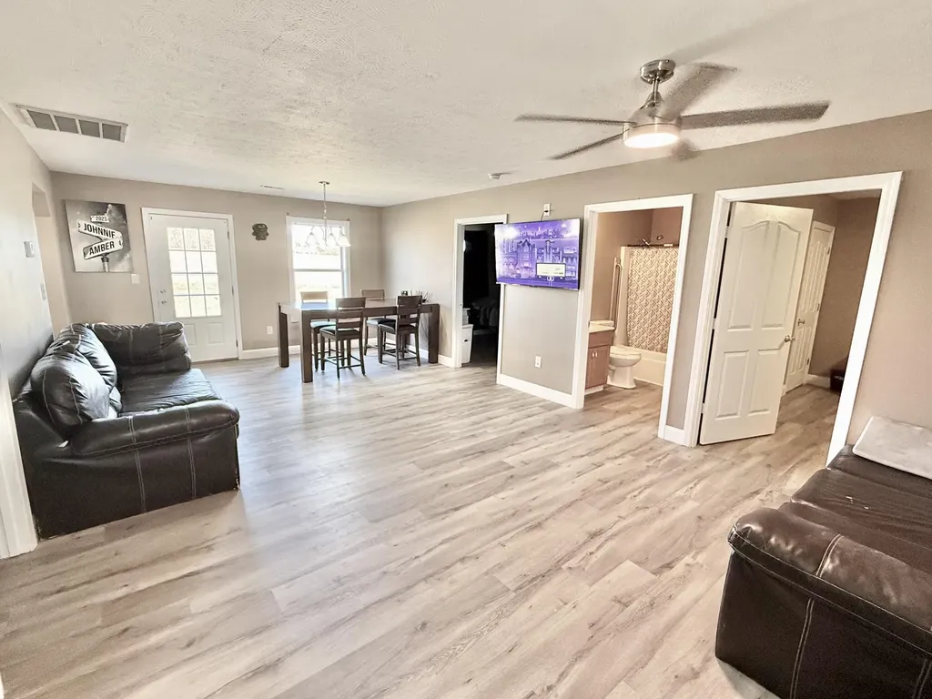5072 E Highway 635 Science Hill KY 42553