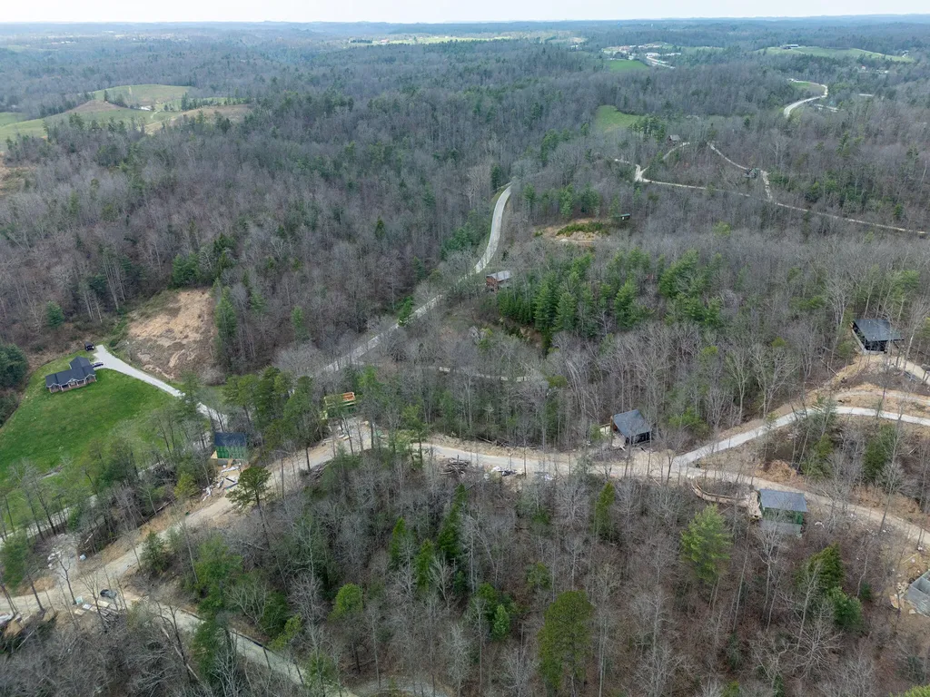 Lot 16 Middle Ridge Road Campton KY 41301