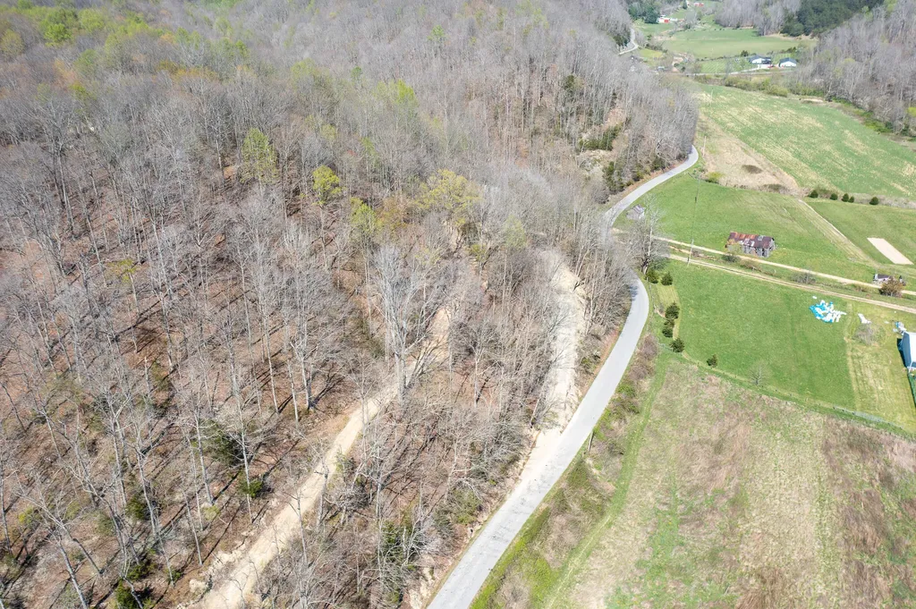 1749 Rouse Branch Road Liberty KY 42539