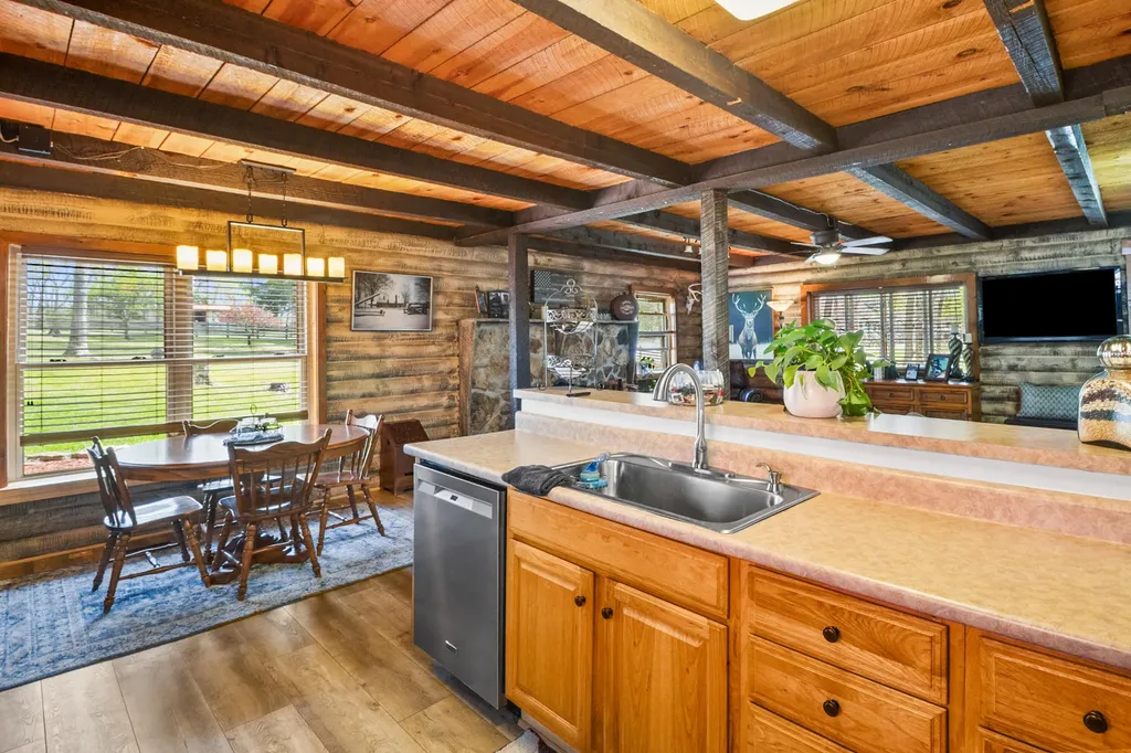 366 Tom Meadows Road Strunk KY 42649