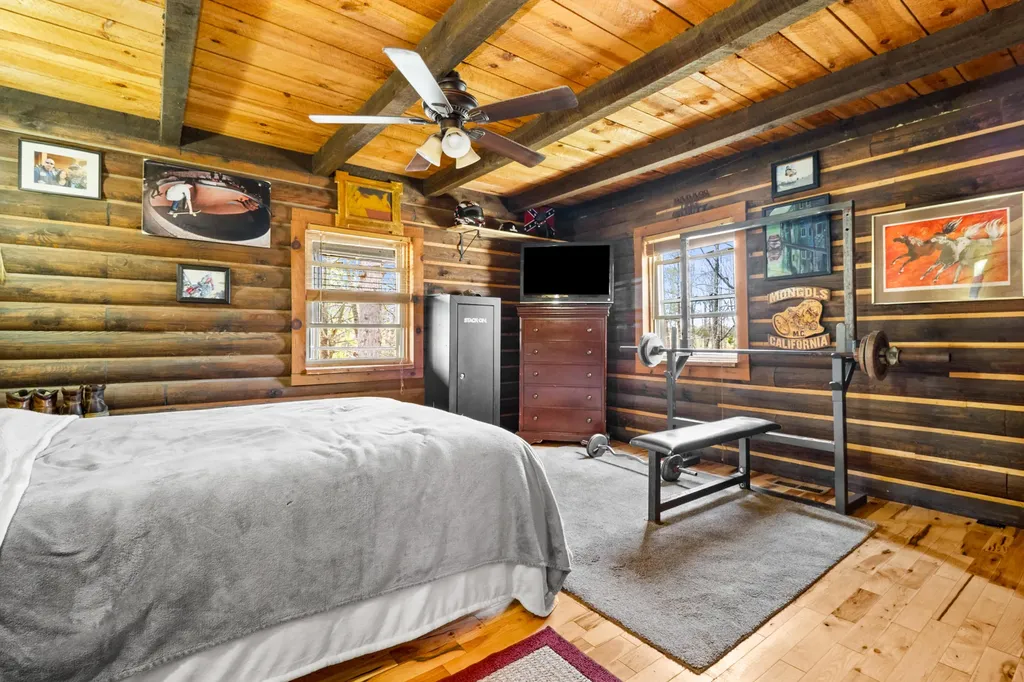 366 Tom Meadows Road Strunk KY 42649