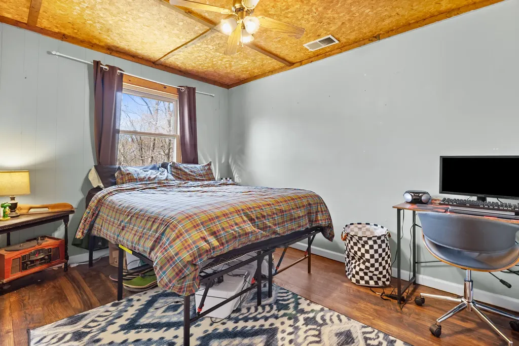 366 Tom Meadows Road Strunk KY 42649