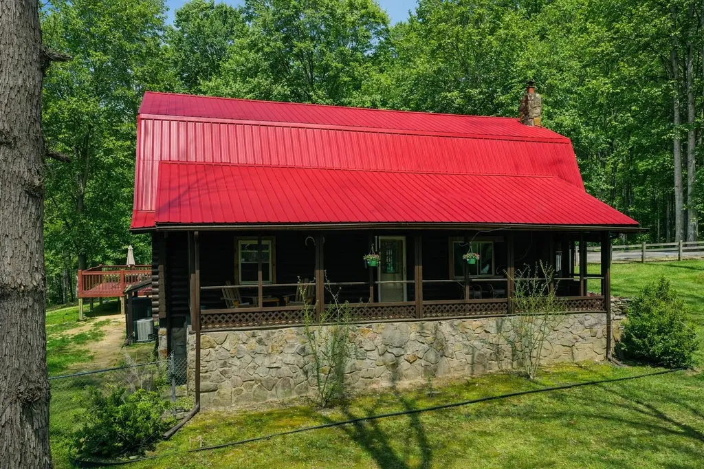 366 Tom Meadows Road Strunk KY 42649
