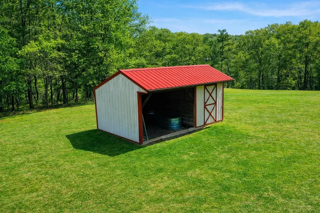 366 Tom Meadows Road Strunk KY 42649