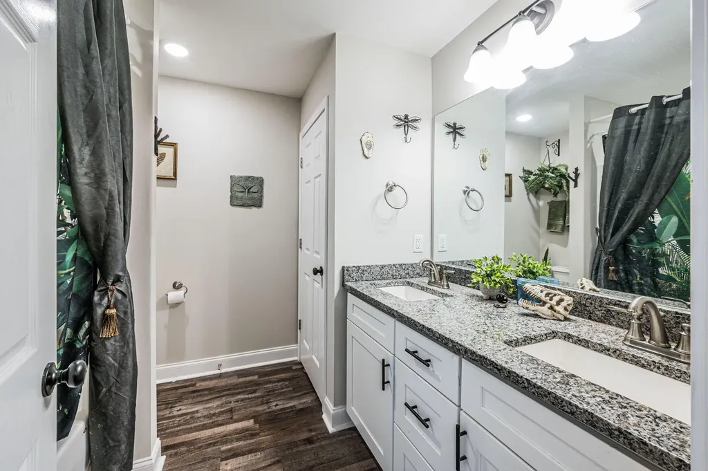 766 River Birch Road Bowling Green KY 42103
